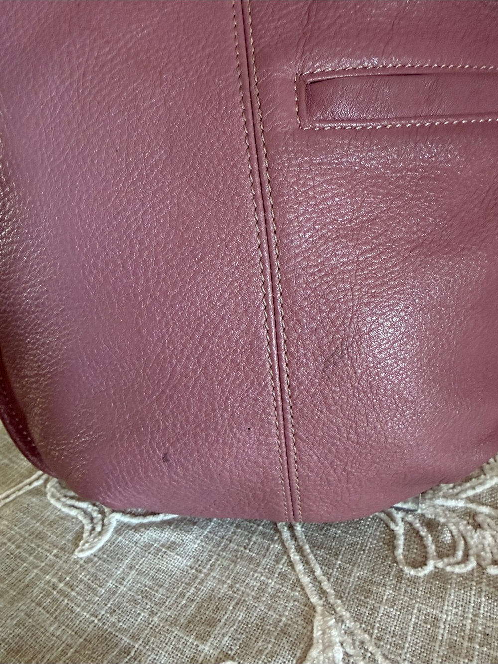 B Makowsky Dusty Rose Leather Crossbody Bag with Keyring Charm - Picture 7 of 16